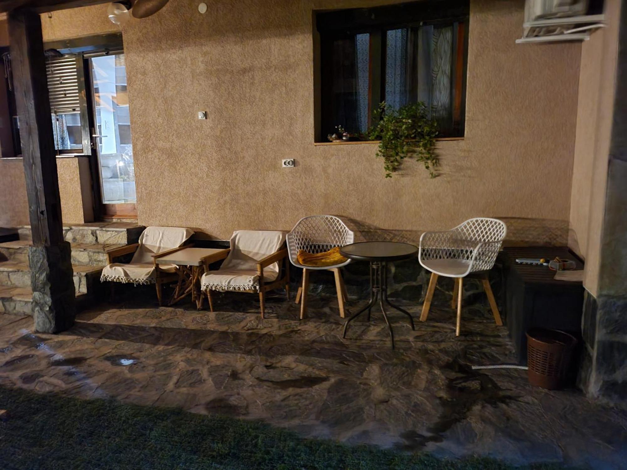 Holiday home Dvor Donja Toponica